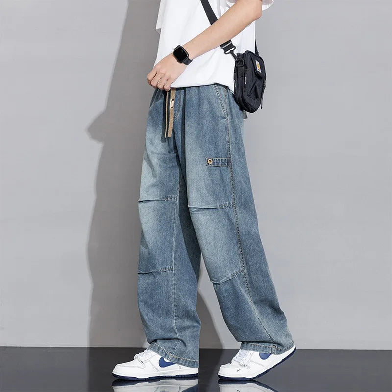 Men's washed wide-leg cargo jeans in a relaxed fit, perfect for streetwear & casual wear.