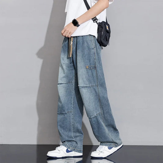 Men's washed wide-leg cargo jeans in a relaxed fit, perfect for streetwear & casual wear.