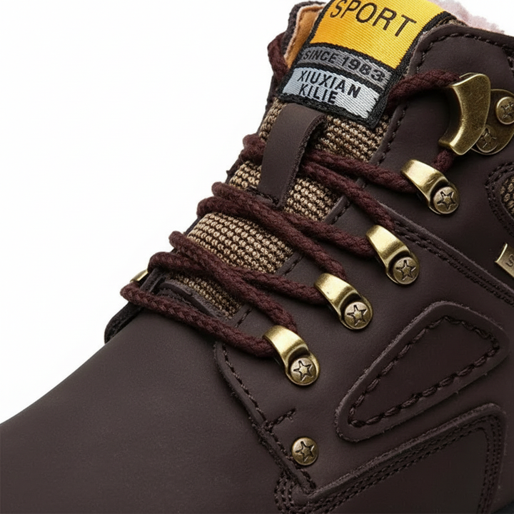 Retro men's waterproof winter sneakers, ideal for warmth & comfort in all outdoor conditions.