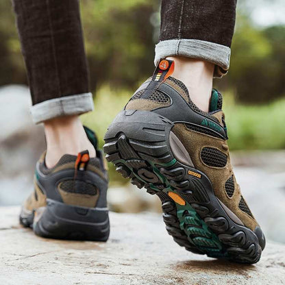 Weatherproof men's hiking shoes, comfortable and durable, ideal for all outdoor terrains