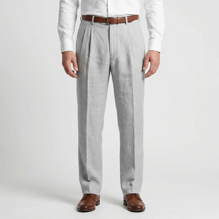 Versatile men's pleated trousers with a modern straight leg fit, perfect for comfort and everyday wear.