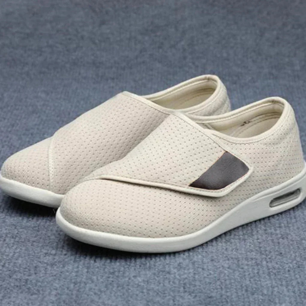 Men's comfort shoes providing excellent foot support & mobility for diabetic feet, perfect for daily walking.