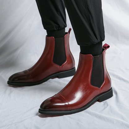Elegant men's Windsor Chelsea boots, blending casual & formal style.