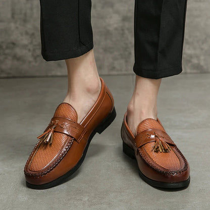 Elegant men's formal footwear: woven tassel loafers designed for a refined appearance.