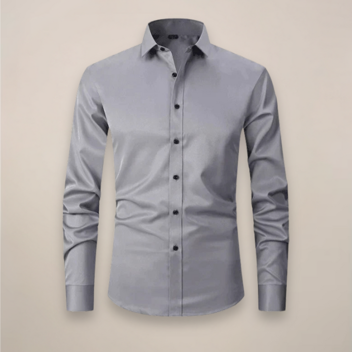 Long sleeve & cuff detail on men's wrinkle-free button-up dress shirt, timeless style.