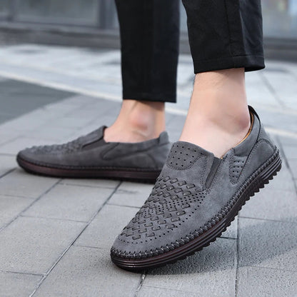 Breathable mens casual loafers, lightweight slip-on design for summer and everyday fashion.
