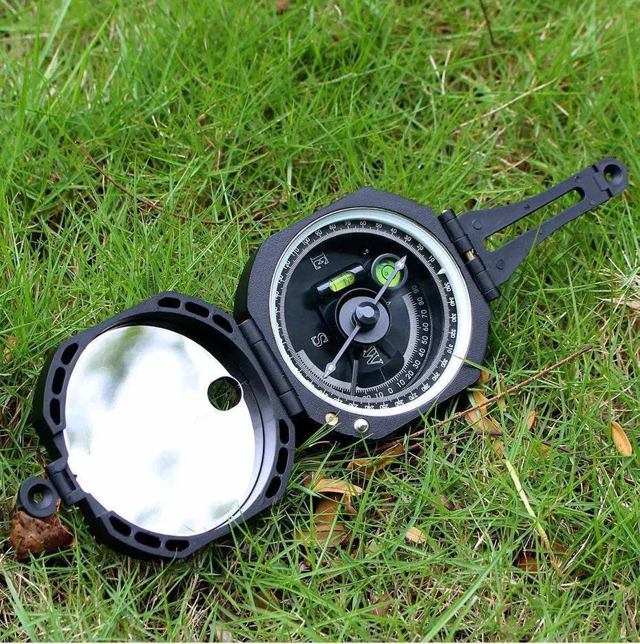 High-accuracy military compass for expert outdoor exploration, survival, and geological tasks