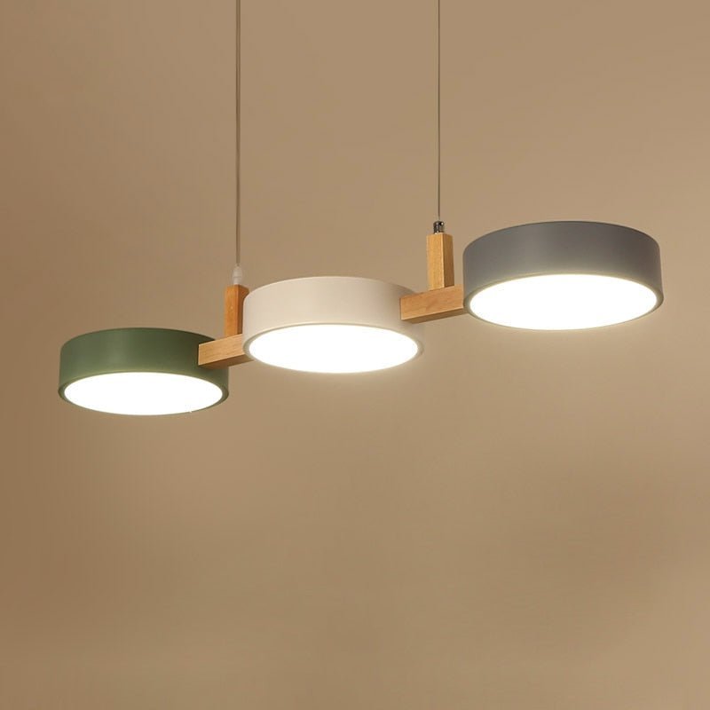 Wood and metal Scandinavian LED pendant lamp, ideal modern lighting for dining areas and kitchens.