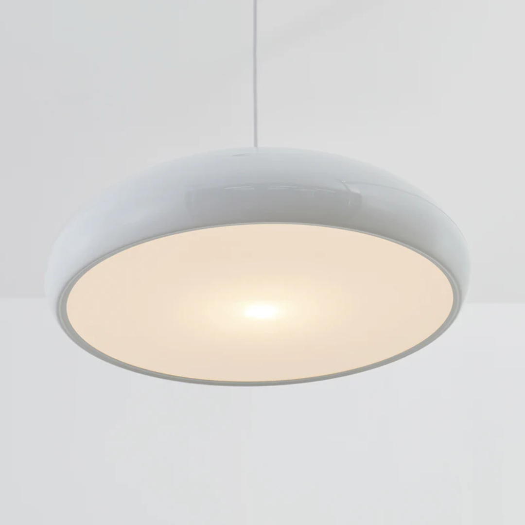 Serena modern LED lamp with adjustable brightness, ideal for dining room lighting.