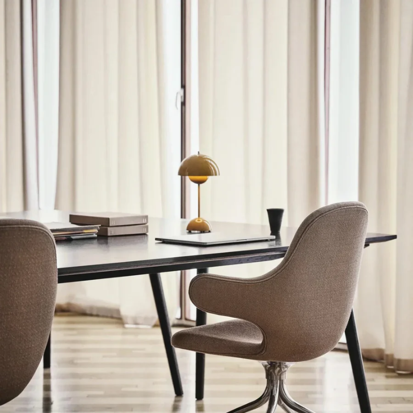 Versatile modern touch lamp: LED lighting, adjustable for bedside, desk, living room.