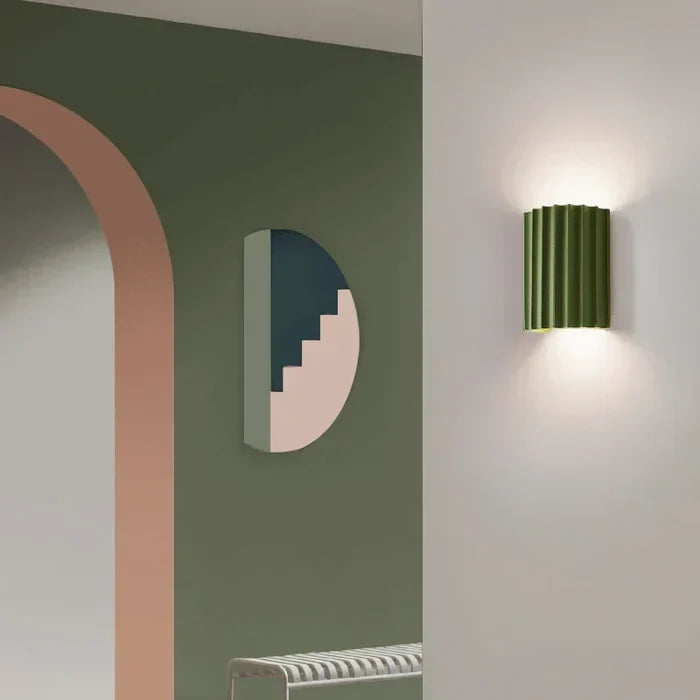 Unique wavy LED wall lamp, modern interior lighting offering artistic flair & ambient home decor.