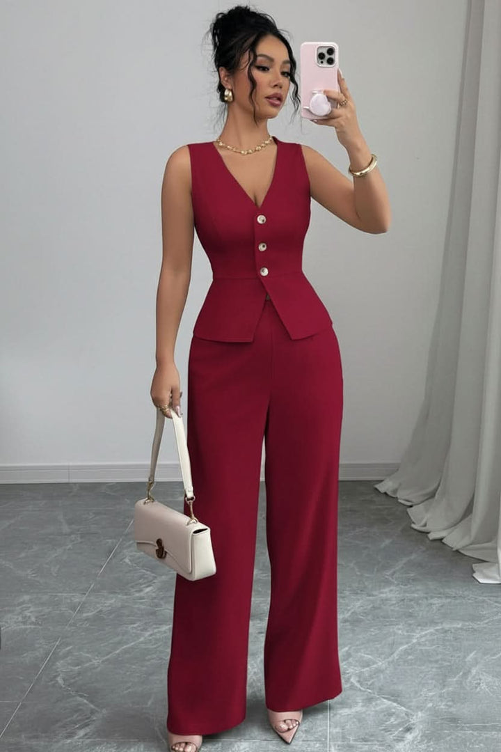 Elegant women's two-piece set: modern waistcoat and flowing wide-leg trousers for a sophisticated look.