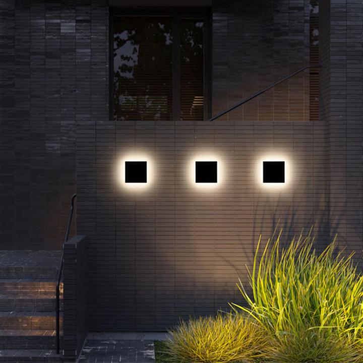 Durable Zenith outdoor LED lamp, provides reliable and stylish garden lighting.
