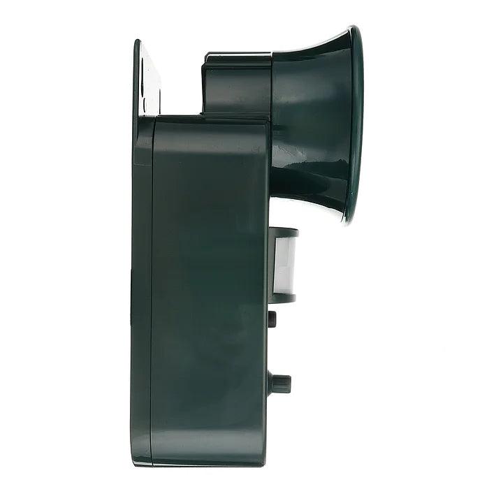 5000sqft outdoor ultrasonic repeller, protects yard from rodents, deer, birds.