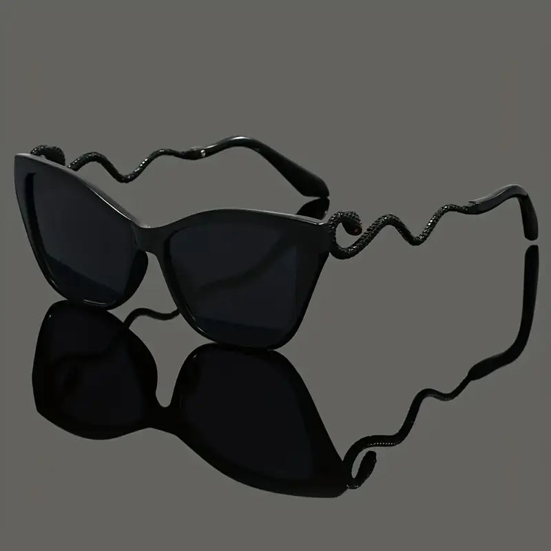 Women's luxury oversized cat-eye sunglasses, UV protection, distinctive snake arm.