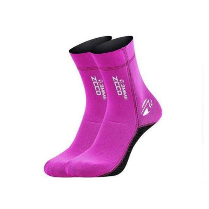 Unisex neoprene water socks, flexible and durable, designed for comfortable foot protection during diving and water activities.