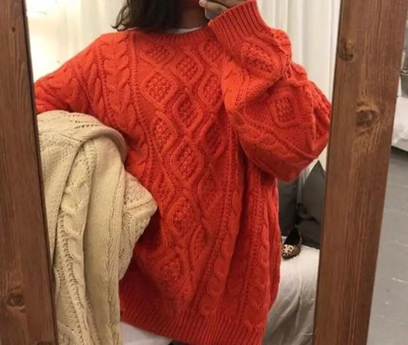 Relaxed fit plus size women's oversized cozy sweater, perfect for casual fall outfits and warm winter comfort.