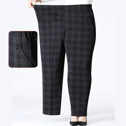 Comfortable plus size high-rise fleece pants for women, featuring a flexible waist and curvy fit.