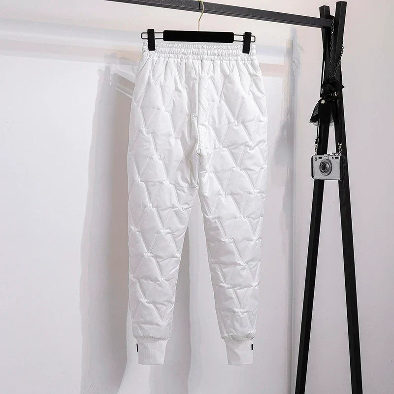 Side profile of women's warm winter joggers, plus size fit & comfortable for daily wear.