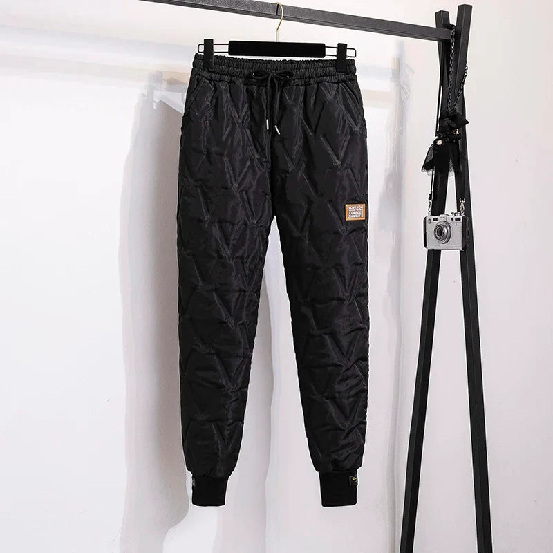Comfortable plus size women's joggers, high-waisted for warmth & relaxed fit in winter.