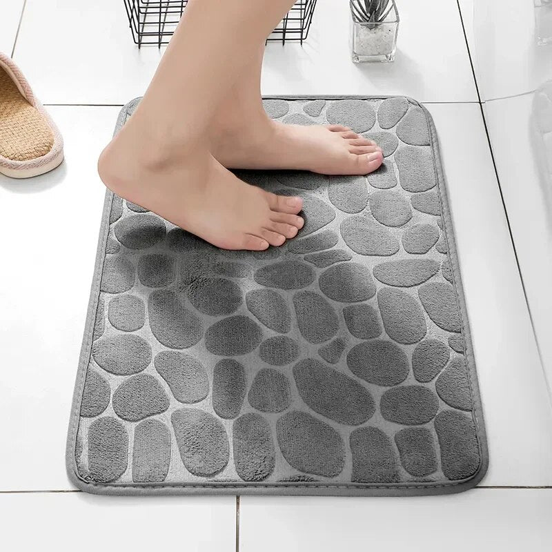 Luxurious memory foam & velvet blend non-slip mat, perfect for bathroom & living room comfort.