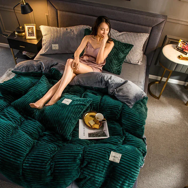 Easy-care plush fleece duvet cover, adding warmth and luxurious comfort to bedding.