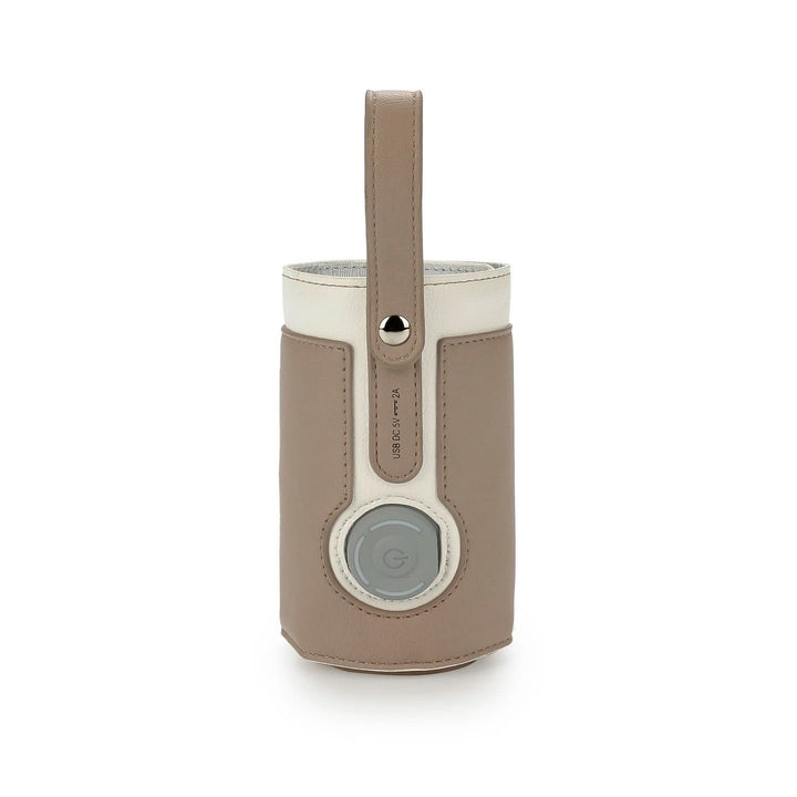 USB portable baby bottle warmer, a must-have for travel. Ensures warm milk for on-the-go infant feeding.