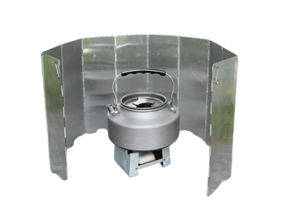 Backpacking stove windshield, lightweight and foldable, for outdoor cooking