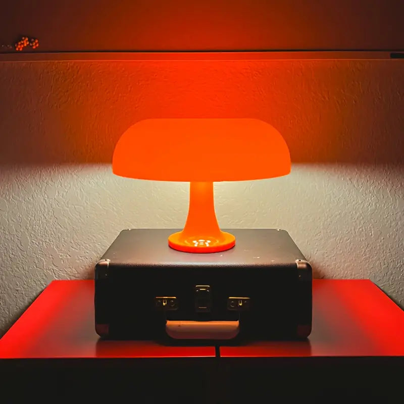 Modern elegant mushroom table lamp, rechargeable LED, perfect for cozy mood lighting and decor.