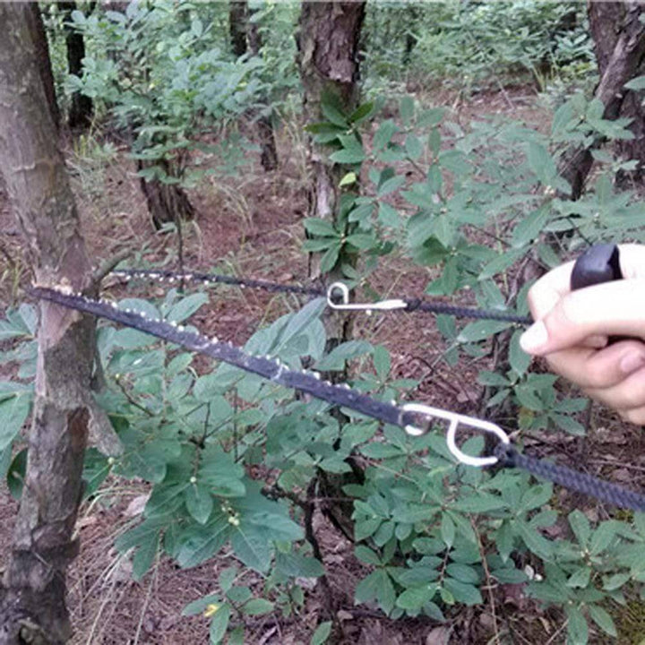 Survival pocket chain saw, robust garden tool for efficient wood clearing and outdoor preparedness.