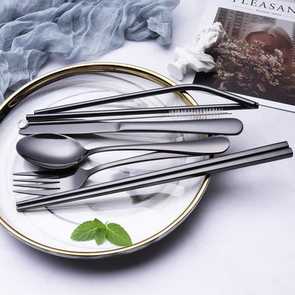 On-the-go stainless steel utensil set, ideal for daily commutes and office lunches.