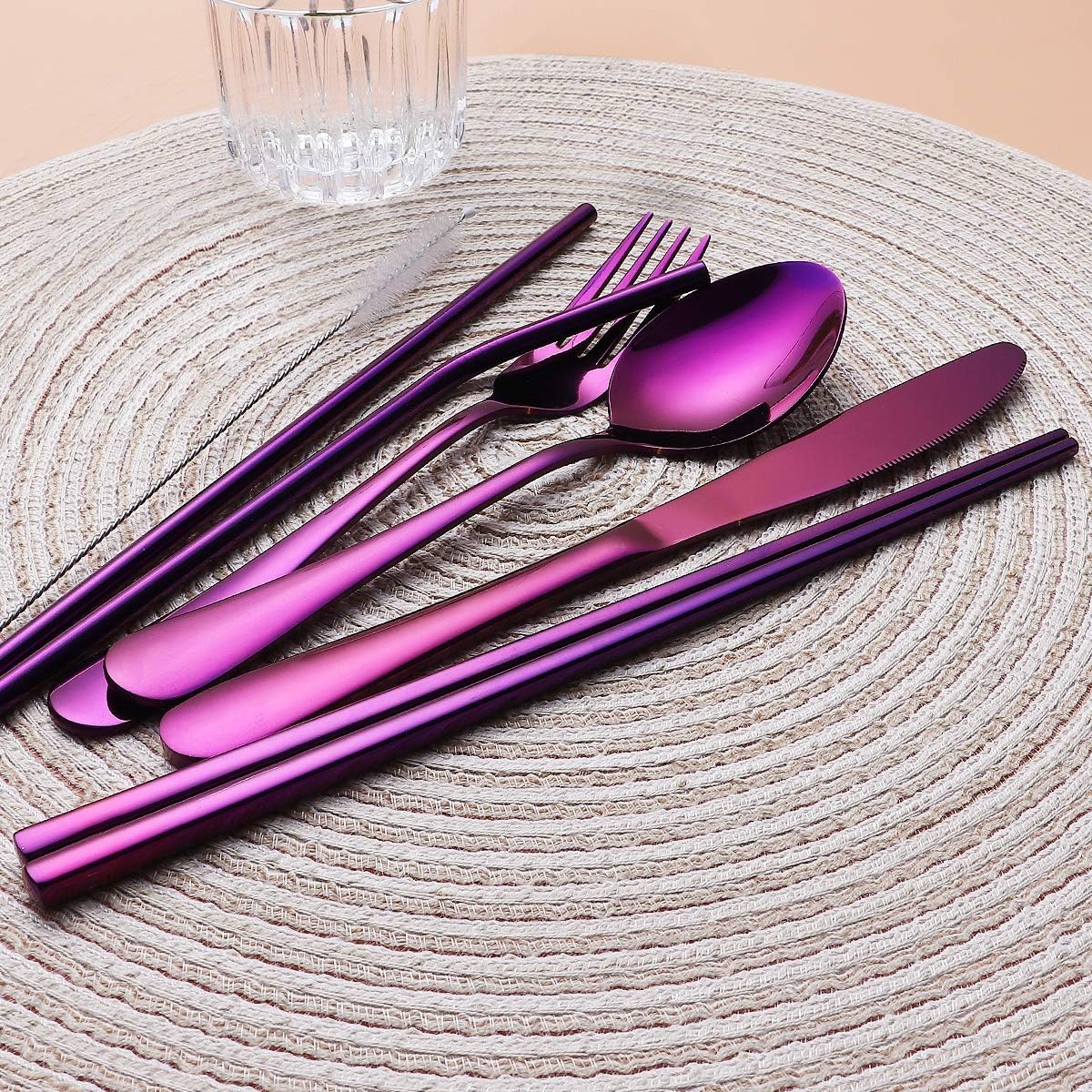 Portable stainless steel flatware for school lunches and office breaks.