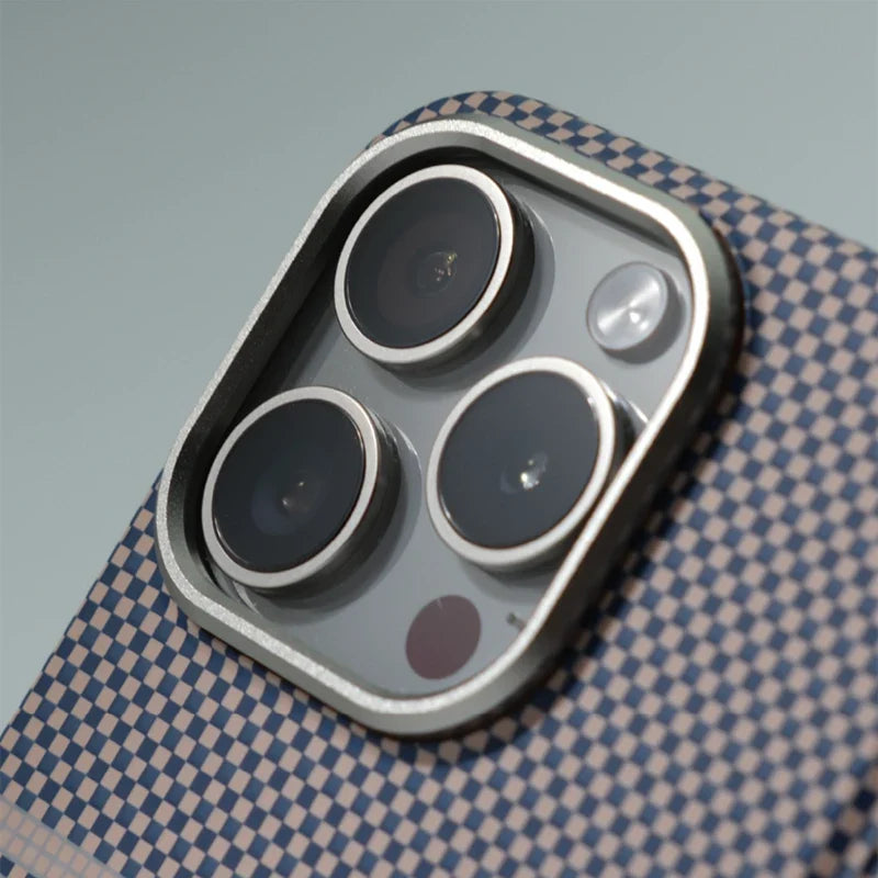 Stylish iPhone accessory: MagSafe compatible case, combining modern look & durability.