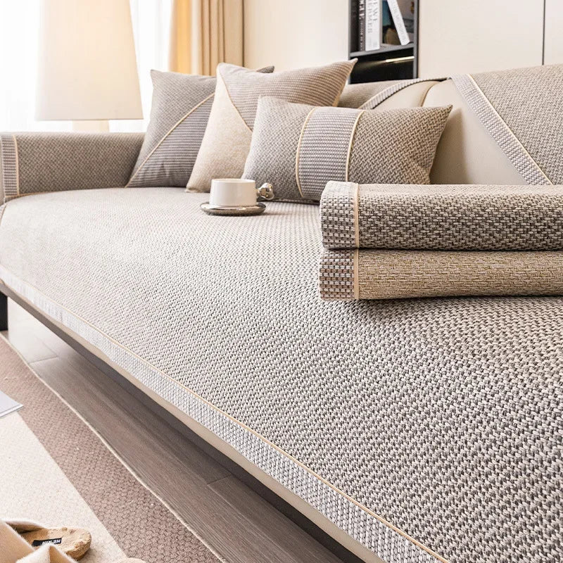 Stylish quilted cotton-linen couch throw. Enhances living room decor with a secure non-slip design.