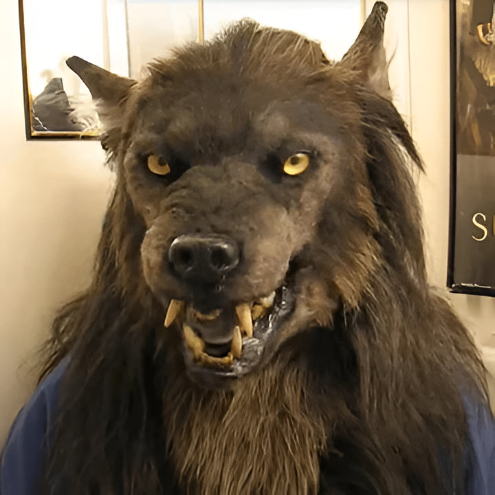 Unisex realistic wolf mask, full-face, for Halloween, cosplay, and masquerade parties. Scary & detailed animal costume.