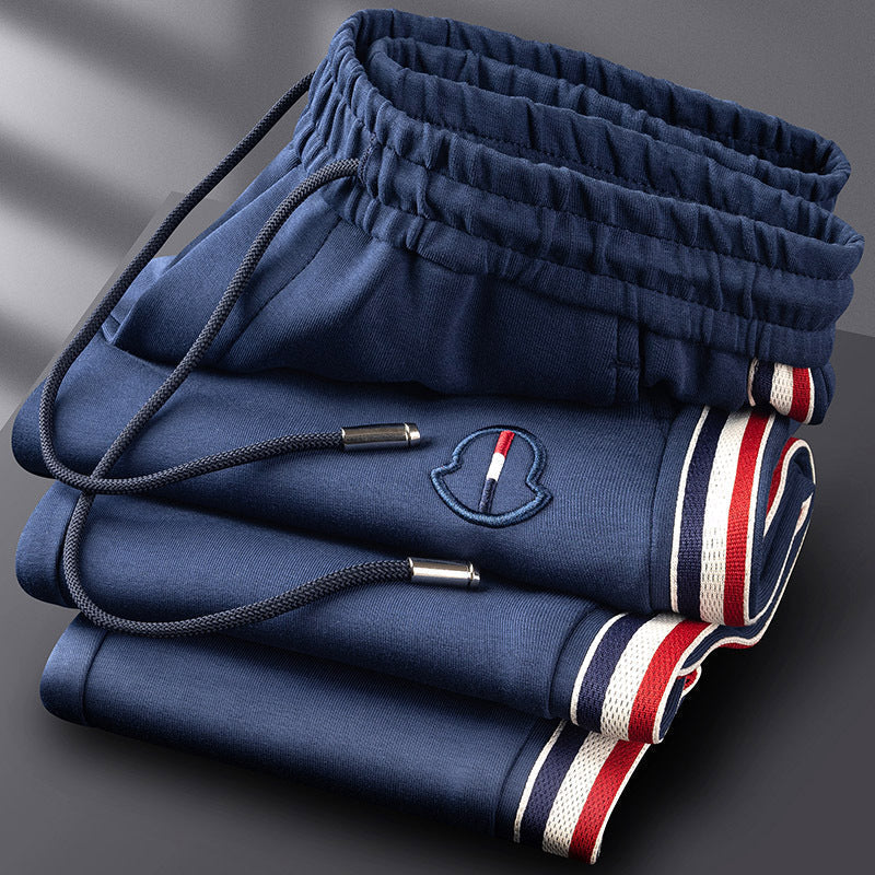 Men's royal navy Aero Fit training outfit, a comfortable & breathable activewear suit for the gym.