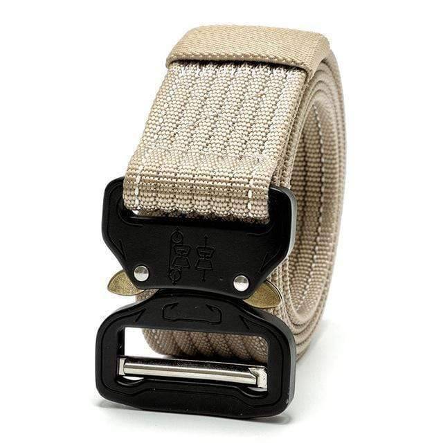 Adjustable tactical belt in black nylon with quick release buckle, suitable for men's EDC