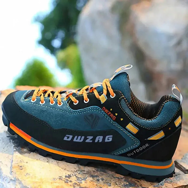 Men's waterproof hiking boots, ideal for challenging trails and outdoor performance.