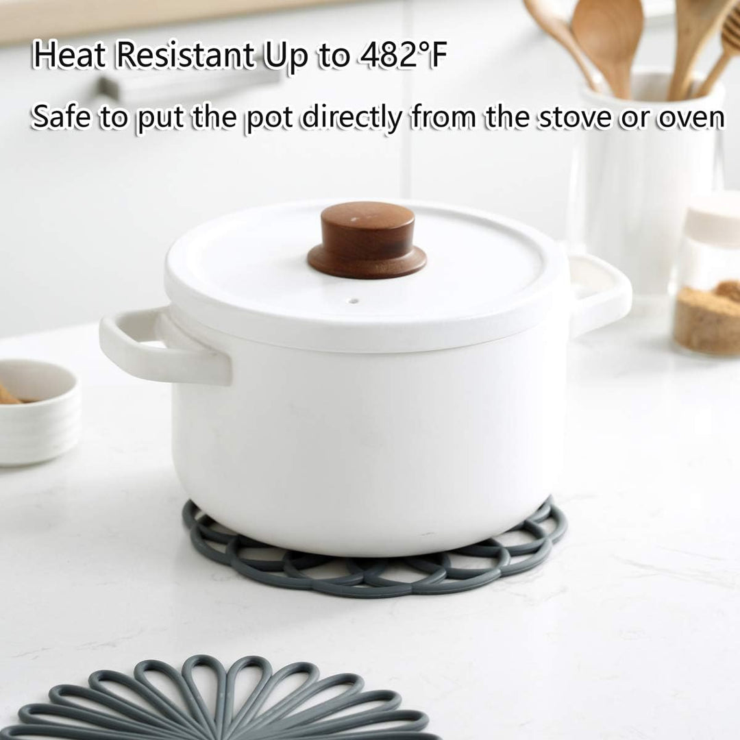 Elevate your kitchen with 3 silicone trivets, heat resistant & stylish accessories.