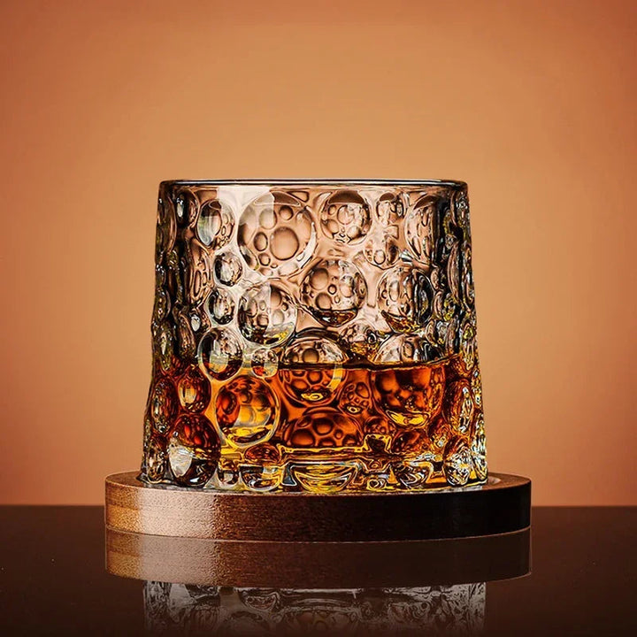 Elegant crystal whiskey glasses set, perfect luxury gift for bourbon & scotch lovers. Premium barware tumblers.
