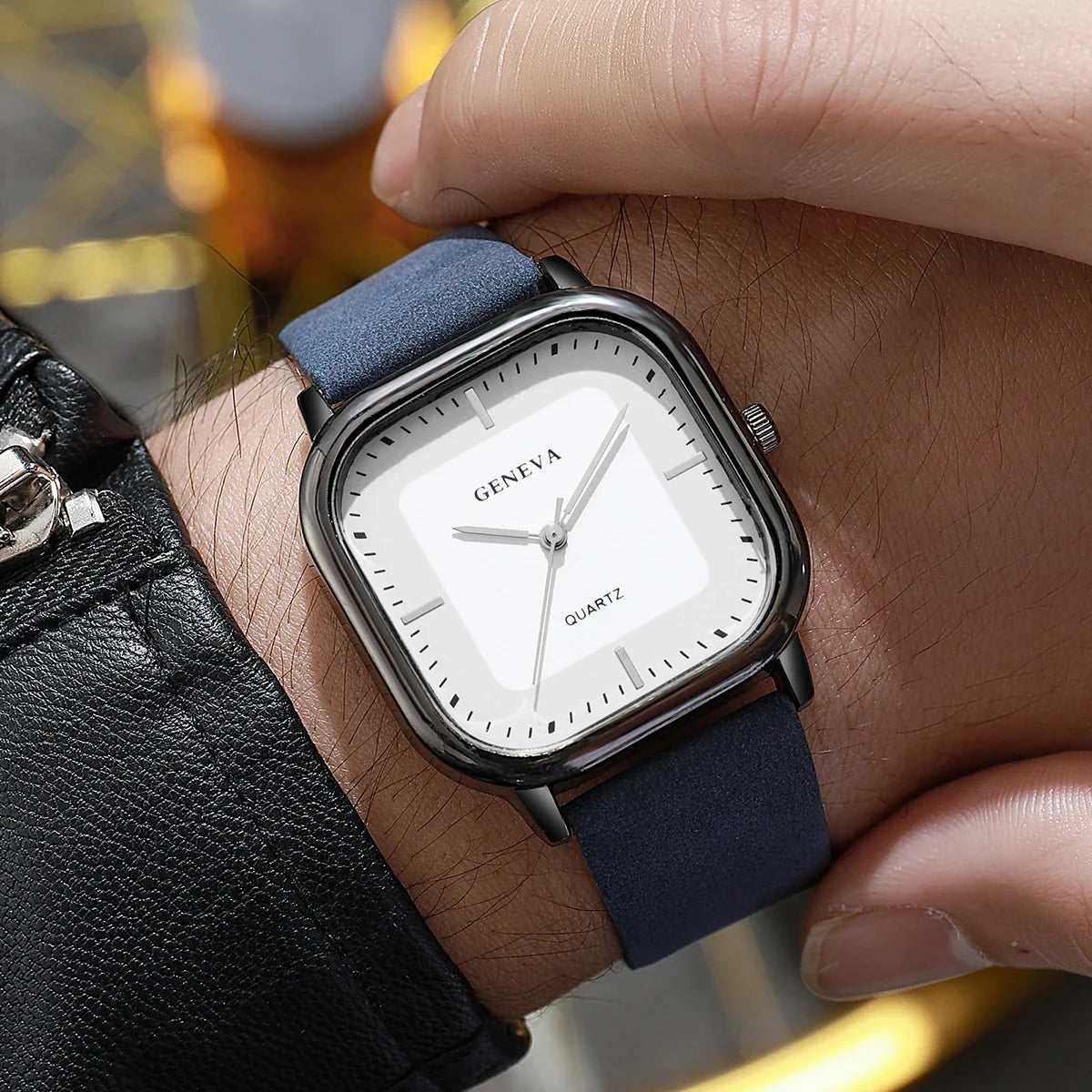 Casual fashion square dial watch, a versatile modern timepiece for everyday unisex wear.