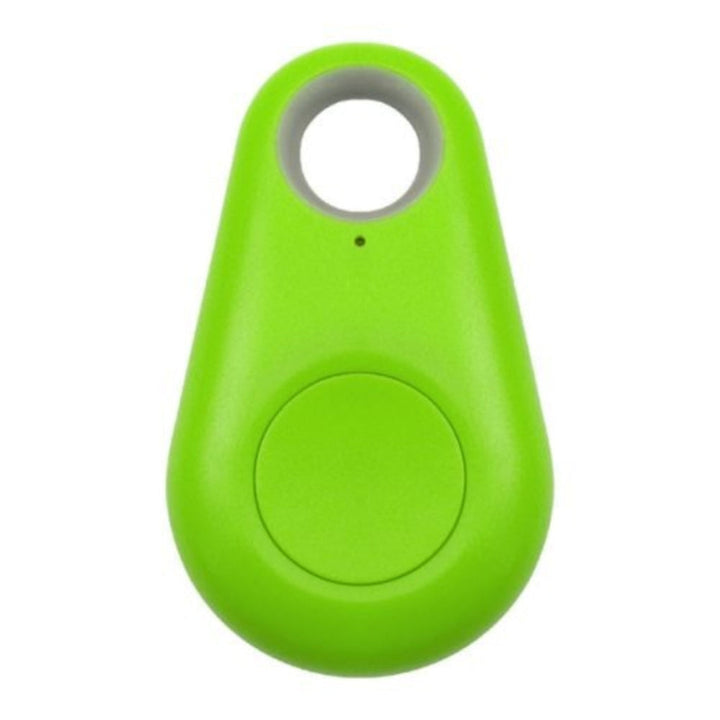 Unisex GPS pet tracker on a collar, designed for both dogs & cats, offering reliable real-time safety monitoring.