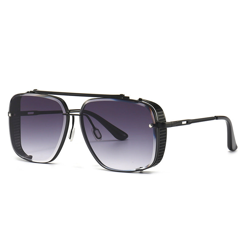 Sleek unisex sunglasses with modern metal frames & UV400 protection. Stylish eyewear fashion accessory.