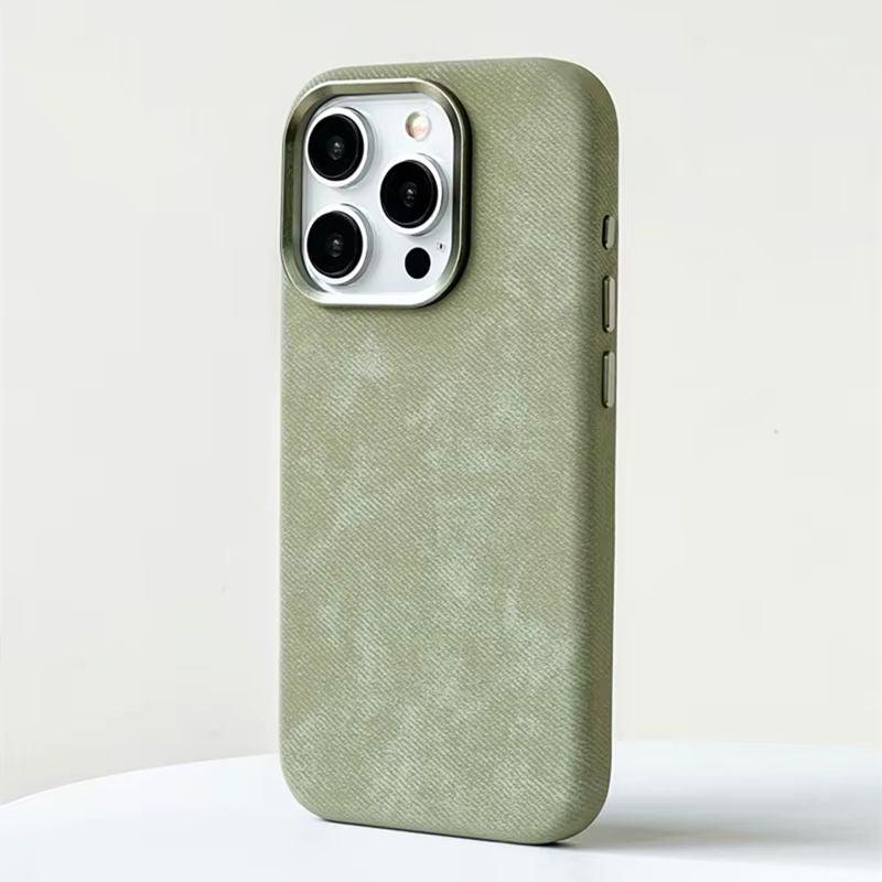 Compact & secure iPhone case. Slim, scratch-resistant, & anti-smudge phone cover designed for wireless charging.