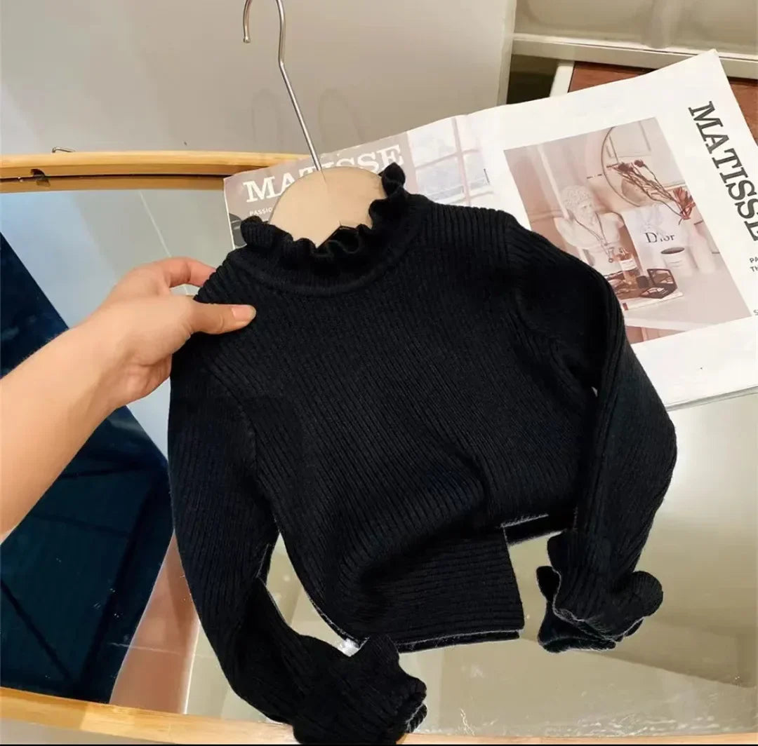 Chic knitted long-sleeve toddler sweater, soft cotton blend for cozy kids' fashion. Unisex autumn playwear & everyday wear.