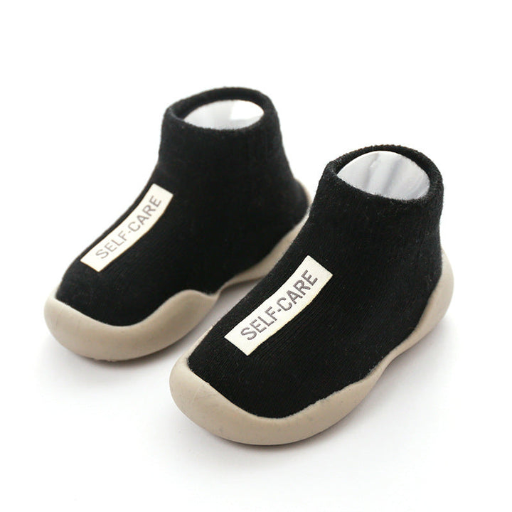 Versatile anti-slip knitted toddler shoes, comfy for indoor play & protected outdoor steps.