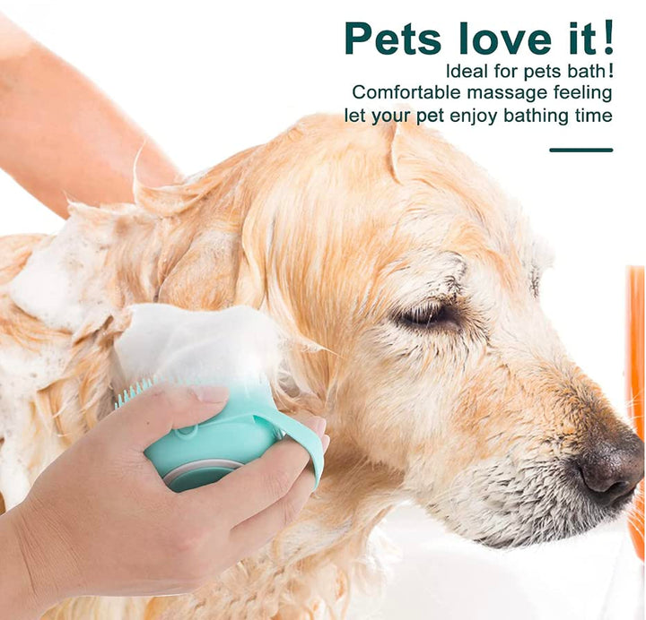Easy-to-use soft silicone pet bath brush for dogs & cats, for gentle grooming and effective dirt removal.