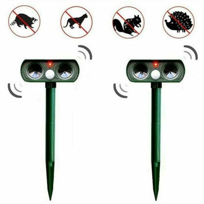 Eco-friendly outdoor pest control device, solar-powered for yard & garden protection against animals.