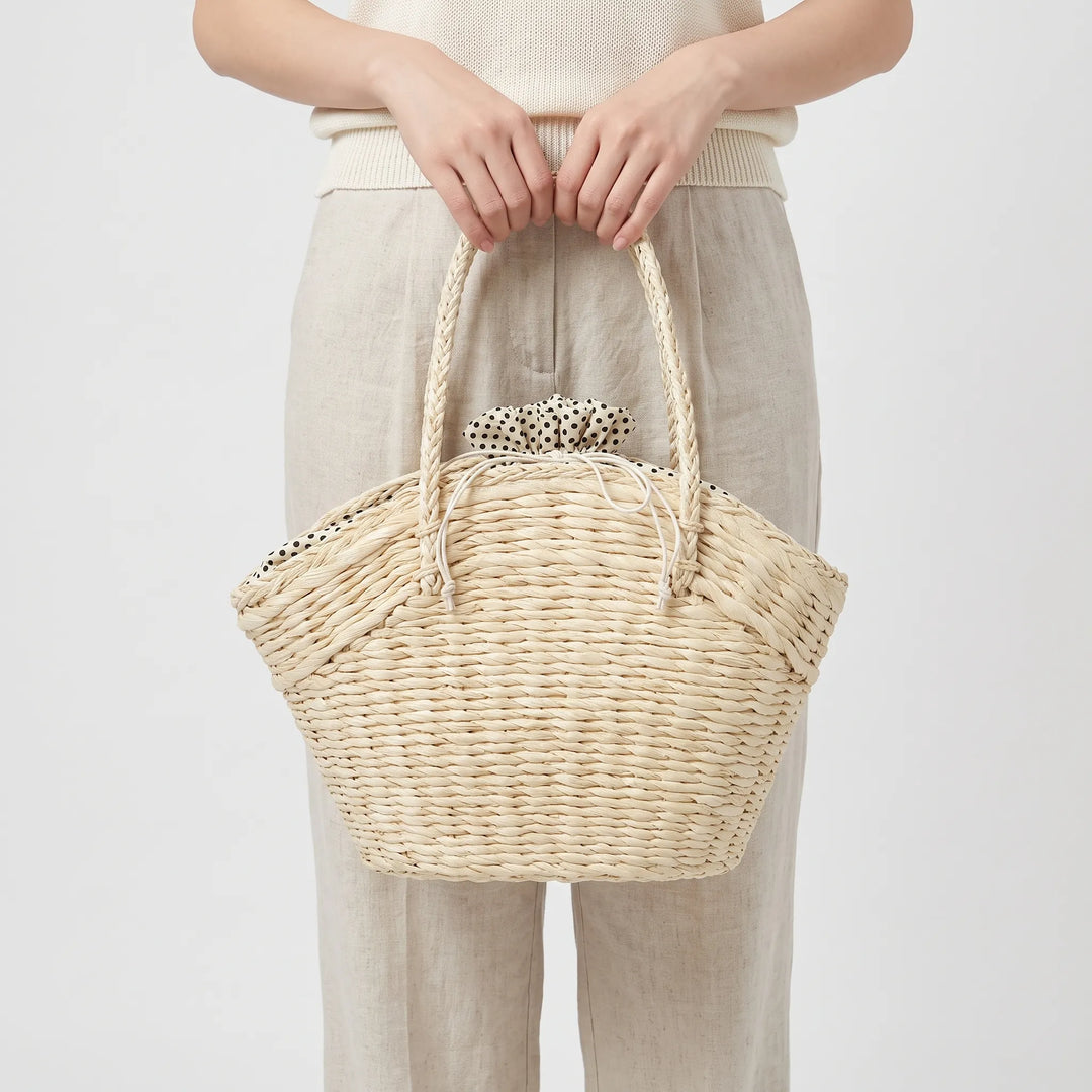 Women's versatile khaki summer shoulder bag, ideal as a spacious daily tote or a stylish casual beach bag.