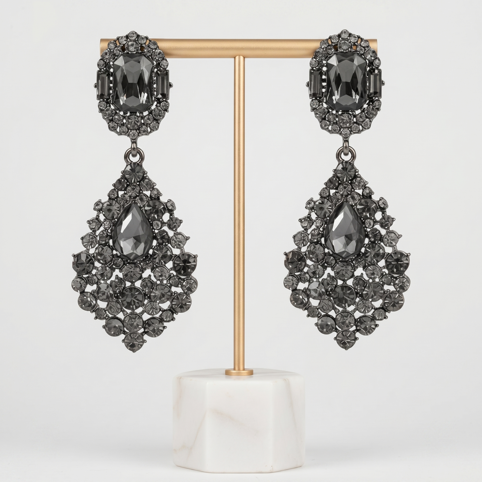 Dazzling women's rhinestone drop earrings, glittering and sparkling, perfect fashion jewelry for special occasions.